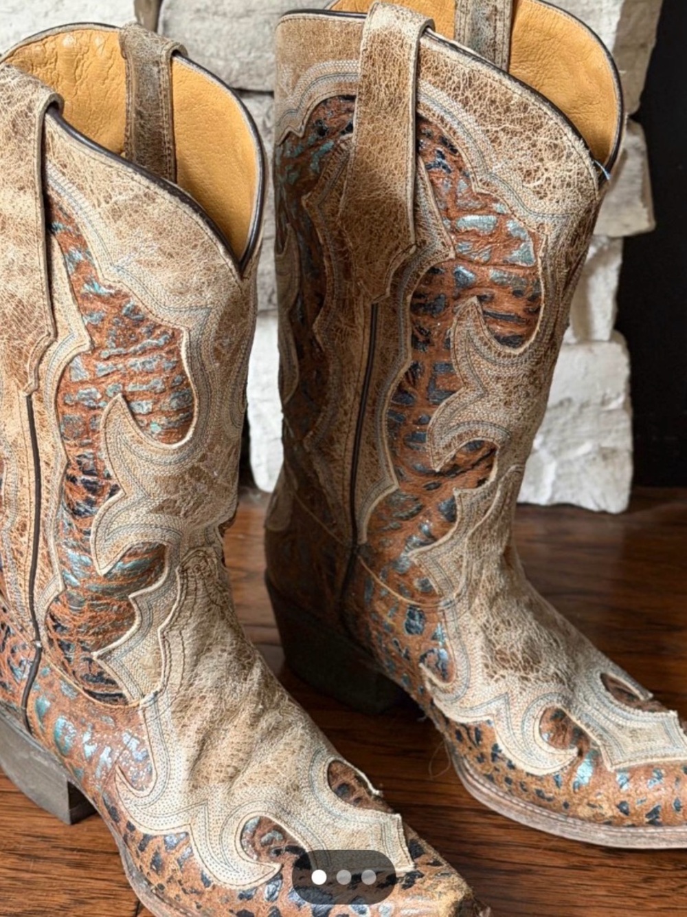 Rustic Tan & Turquoise Western Cowboy Boots - Classic Leather Style